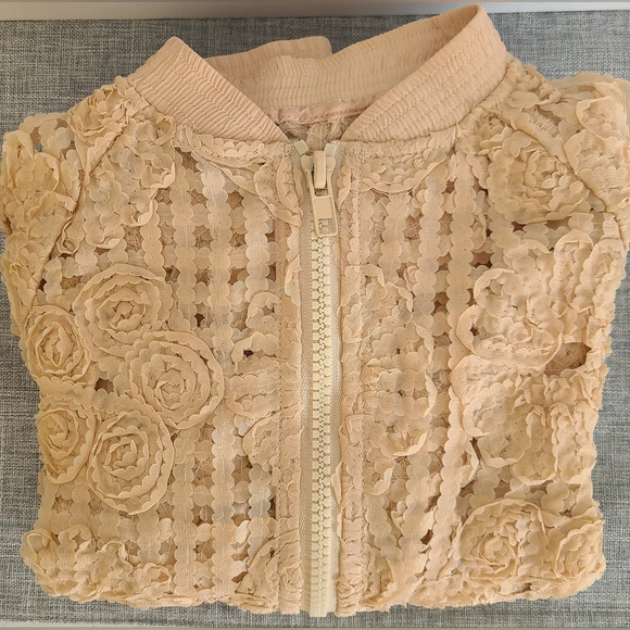 Beautiful Beige Lace Flight Coat, Size S‎ - Picture 6 of 6